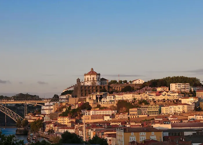 Apartment Land Roots Riverside