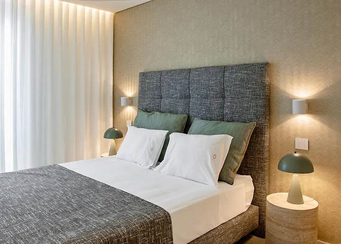 Apartment Land Roots Riverside